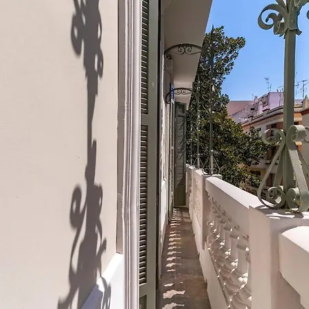 Chic In The Heart Of By Rems Apartment Malaga