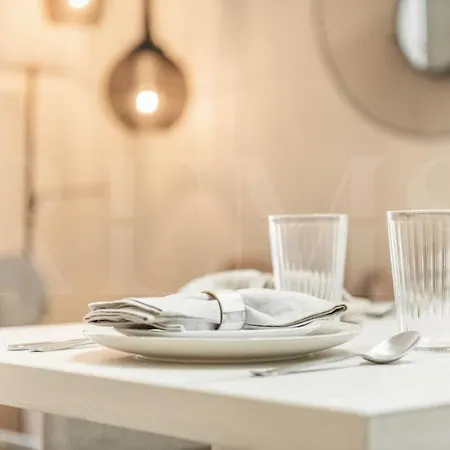 Apartment Chic In The Heart Of By Rems Malaga
