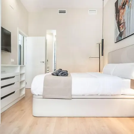 Chic In The Heart Of By Rems Apartment Malaga